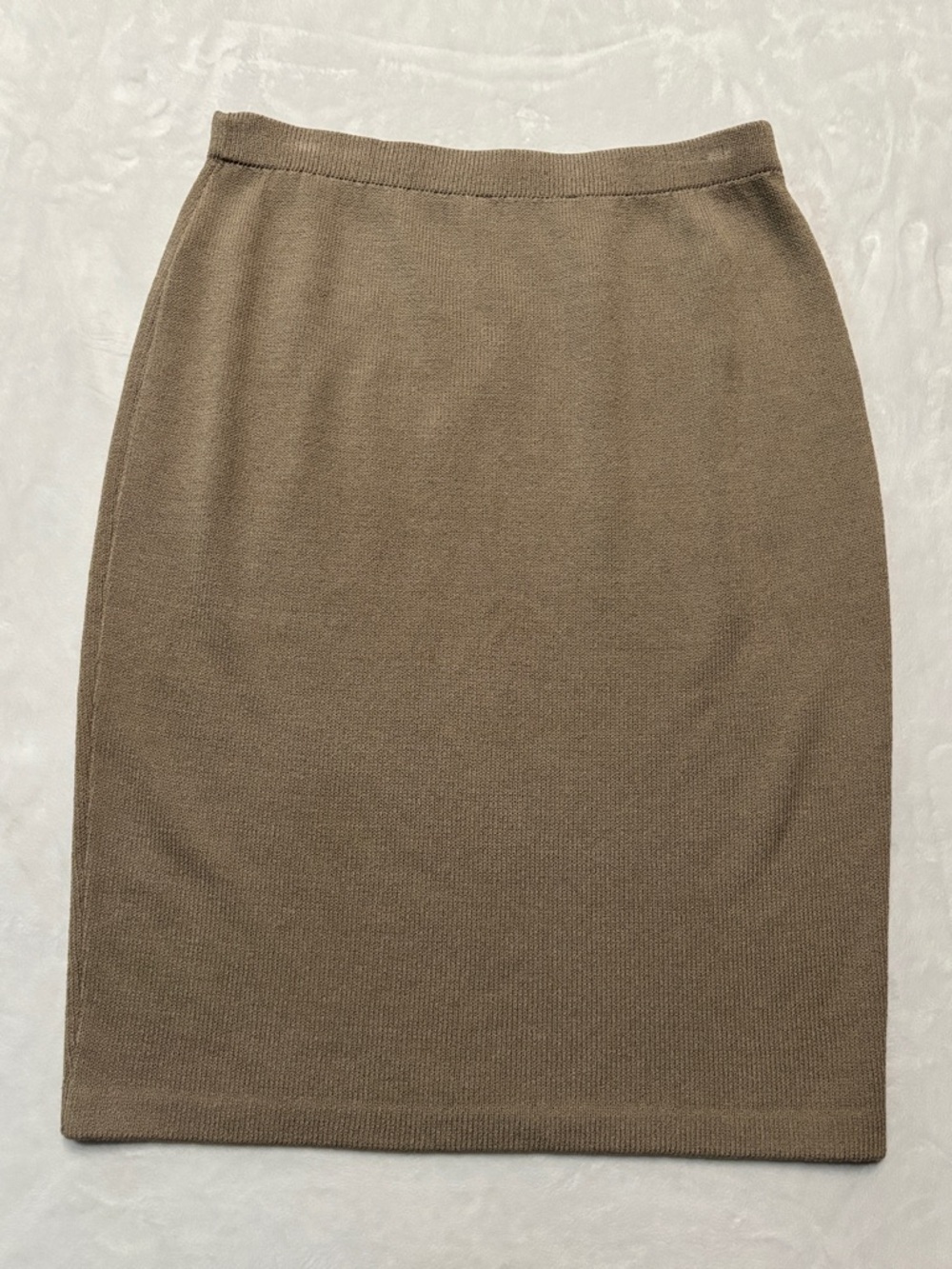 ST JOHN Knit Pencil Skirt in Taupe - Picture 5 of 6